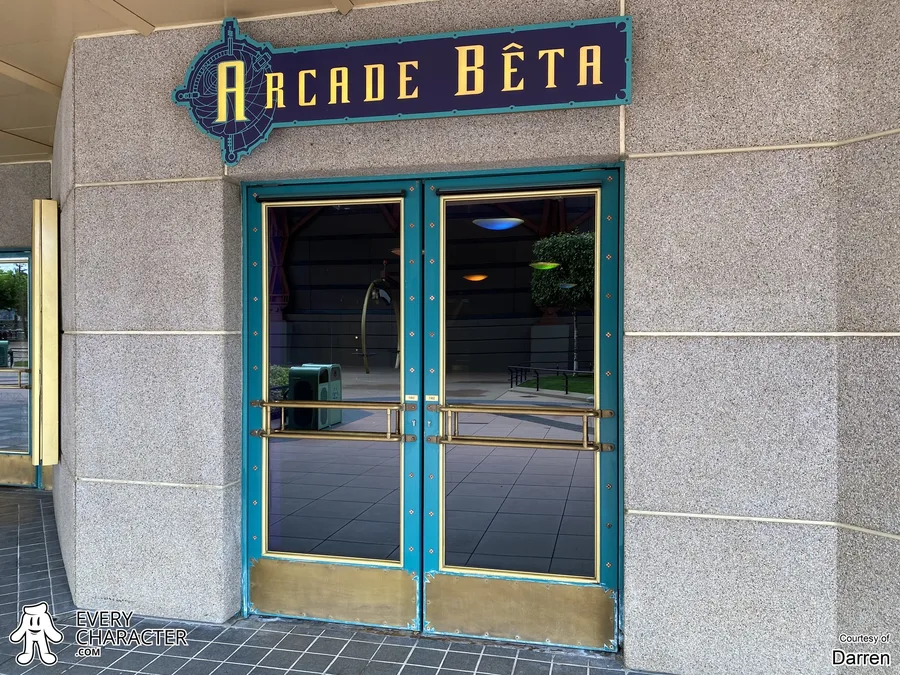 Arcade Beta — Parc Disneyland