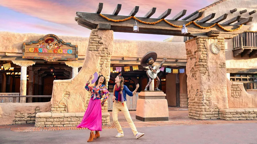 Casa de Coco - Restaurante de Familia — Parc Disneyland
