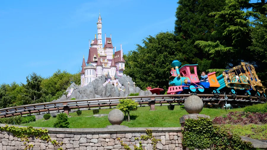 Casey Jr. - le Petit Train du Cirque — Parc Disneyland