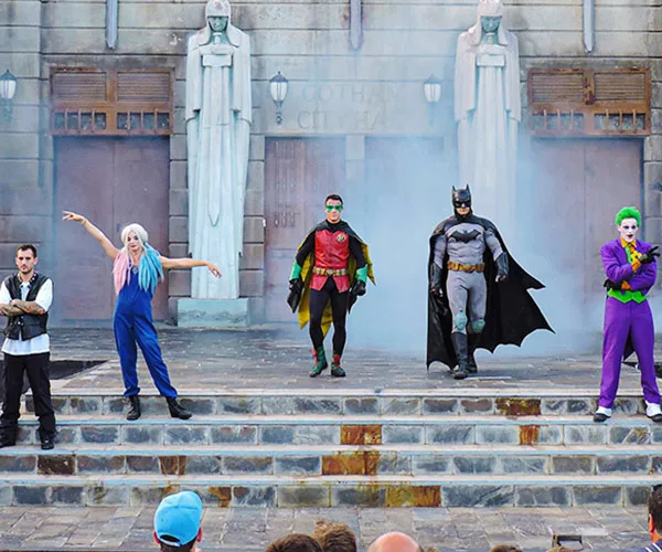 DC Super Heroes World — Parque Warner Madrid