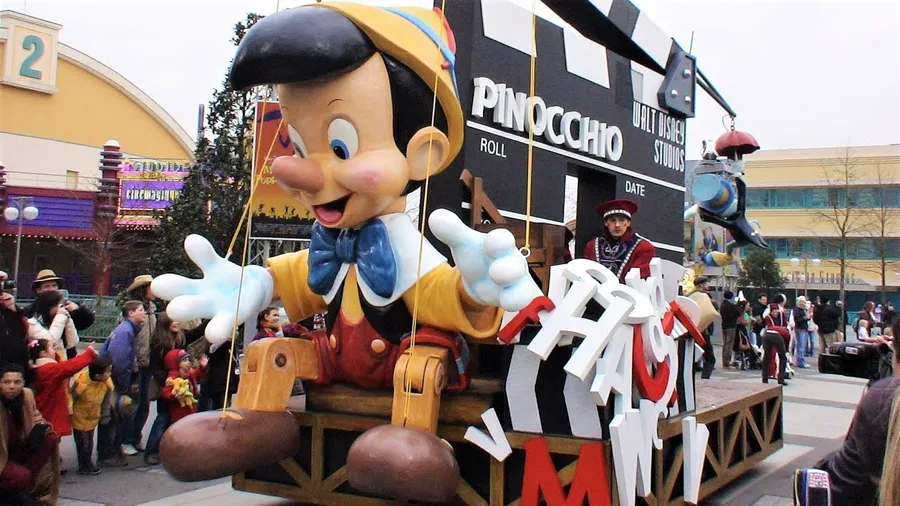 Disney Cinéma Parade — Walt Disney Studios Park