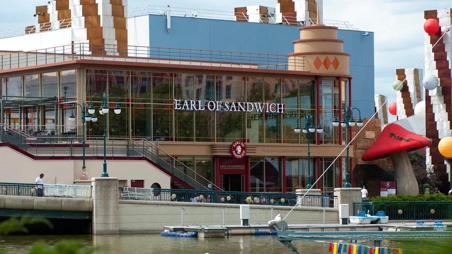 Earl of Sandwich — Disney Village