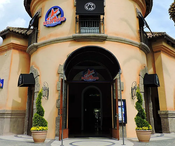 Foster's Hollywood — Parque Warner Madrid