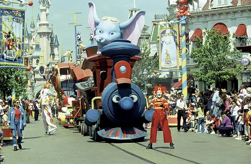 La Parade du Monde Merveilleux Disney — Parc Disneyland