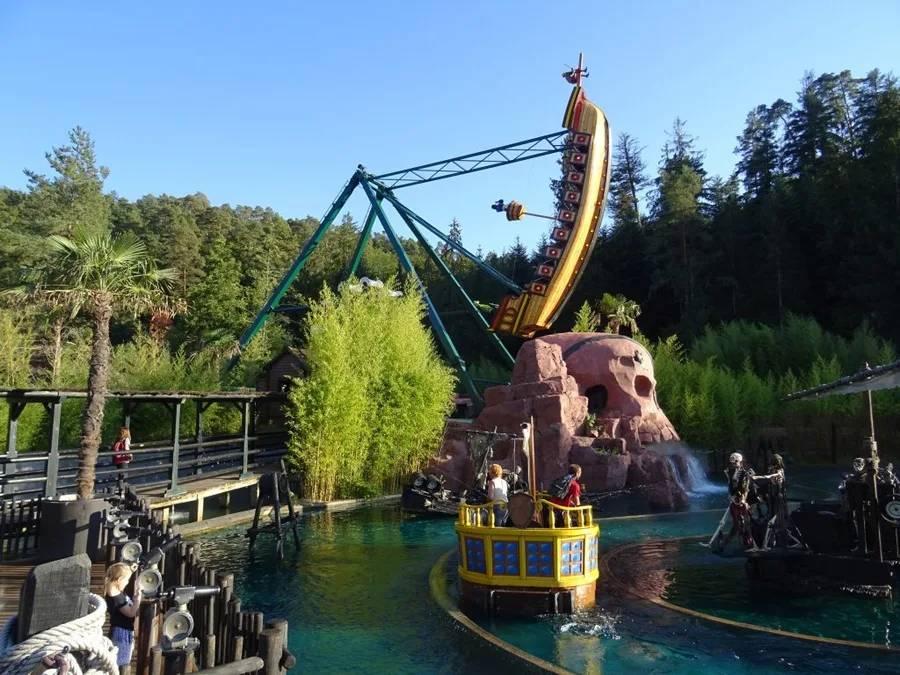 Le Bateau Pirate — Fraispertuis City