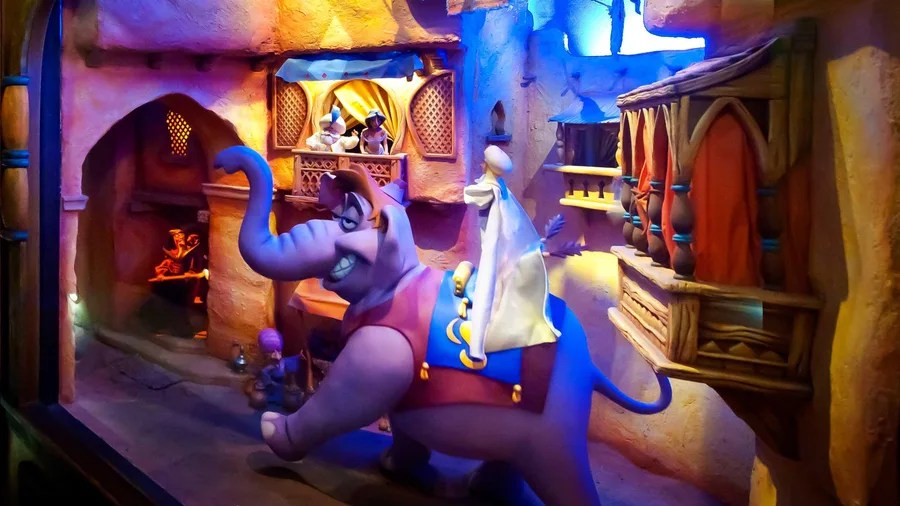 Le Passage Enchanté d'Aladdin — Parc Disneyland