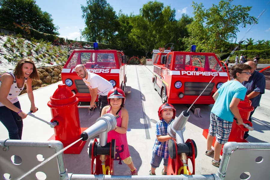 Les Apprentis Pompiers — Futuroscope
