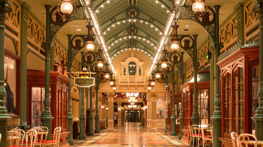 Liberty Arcade — Parc Disneyland