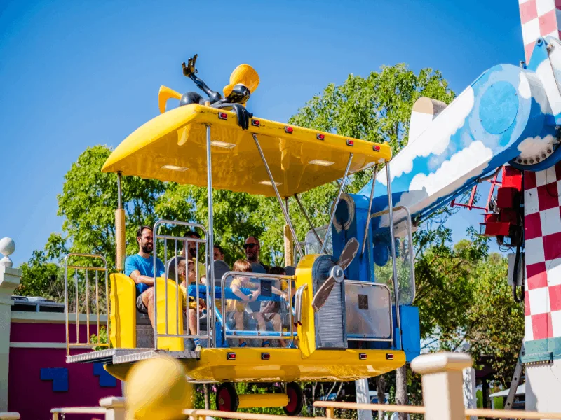 Looney Tunes Correo Aéreo — Parque Warner Madrid