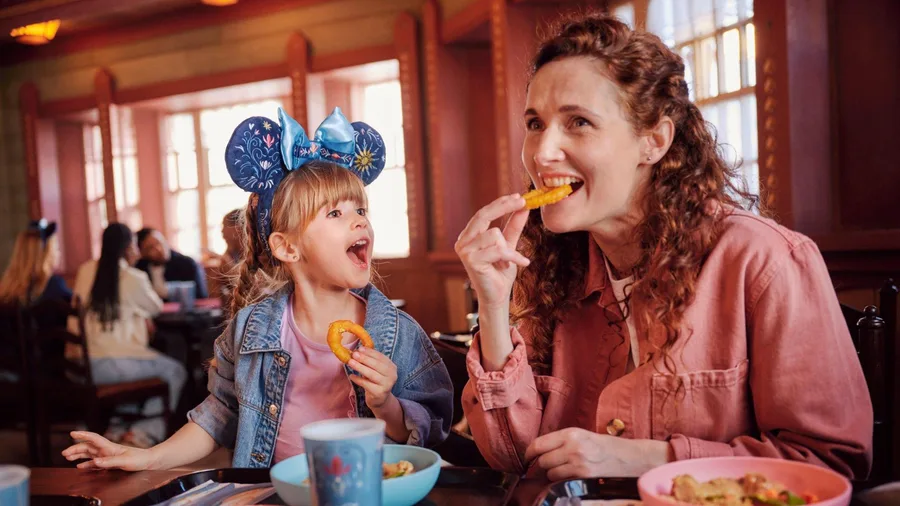Nordic Crowns Tavern — Disney Adventure World