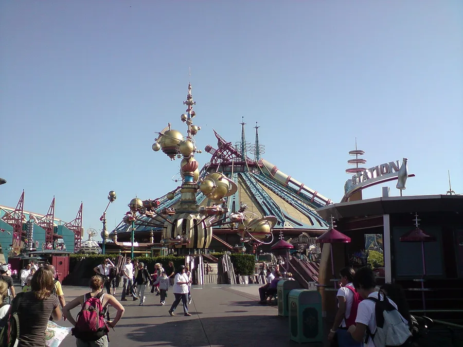 Orbitron — Parc Disneyland