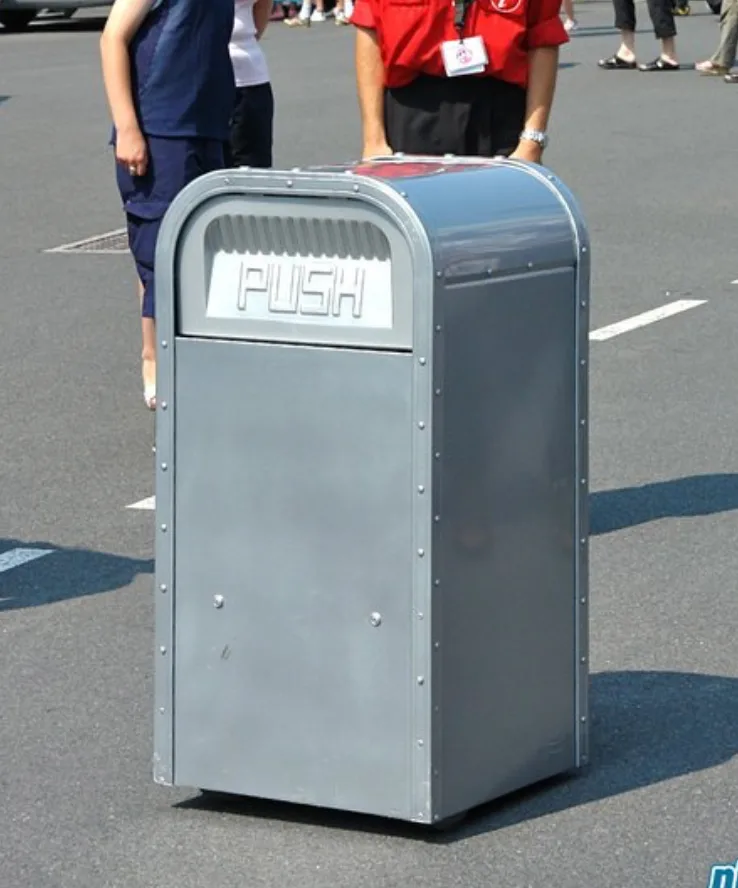 Push la Poubelle — Walt Disney Studios Park