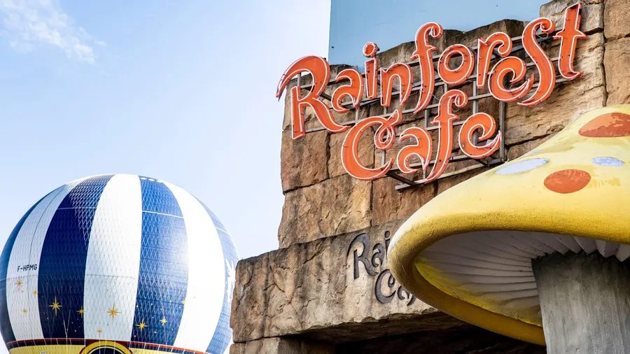 Rainforest Cafe — Disney Village