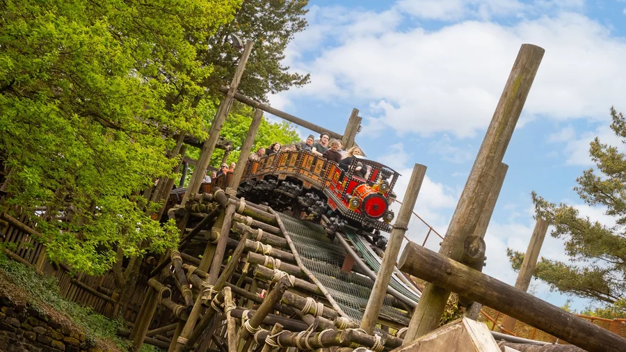 Runaway Mine Train — Alton Towers