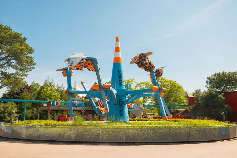 Silver Wings — Parc Bagatelle