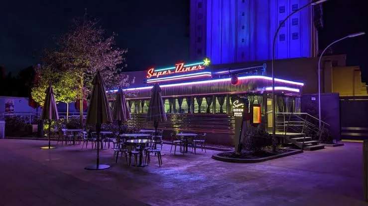 Super Diner — Disney Adventure World