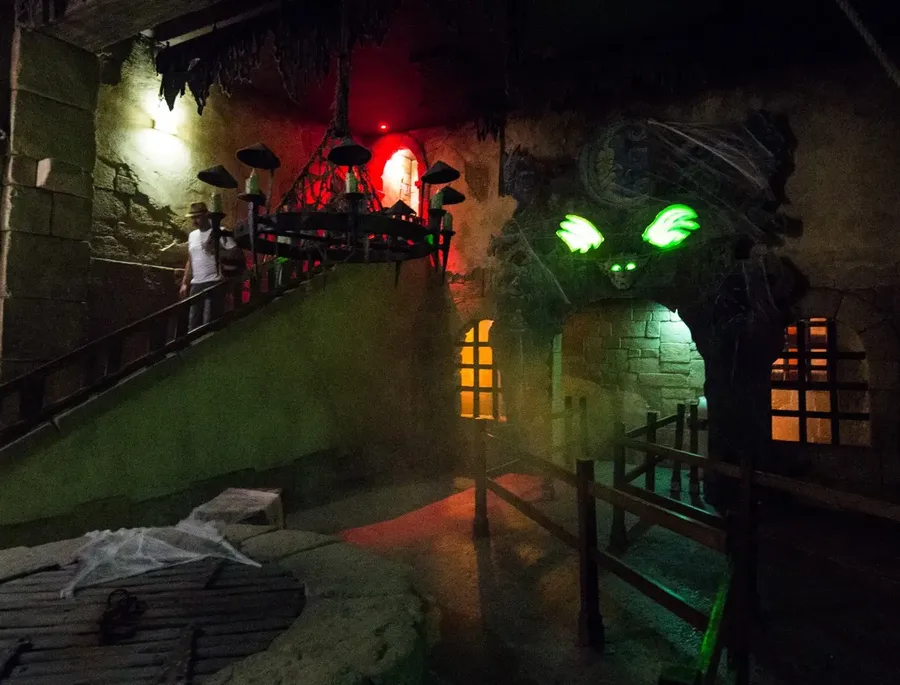 Transdémonium — Parc Astérix